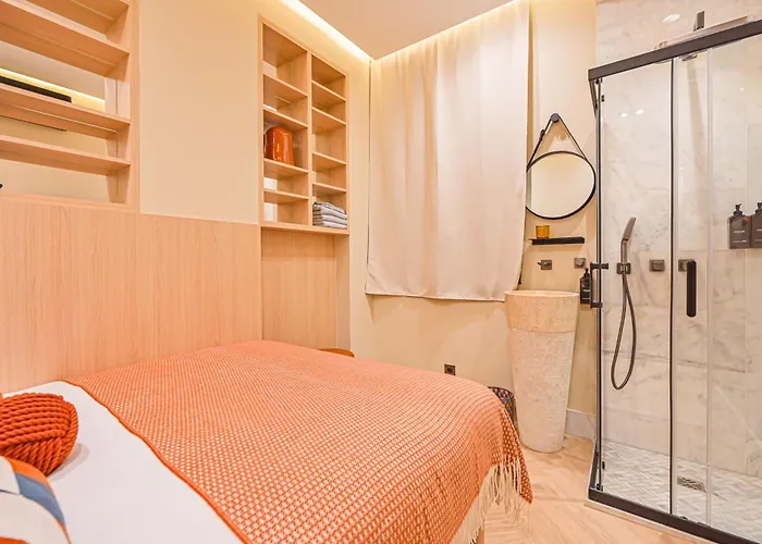 Quartier Latin Guest house 4*